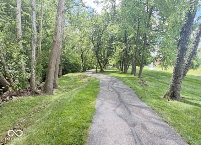 16556 Brookhollow Drive, Westfield, IN 46062