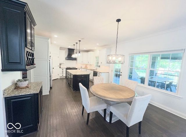 16556 Brookhollow Drive, Westfield, IN 46062