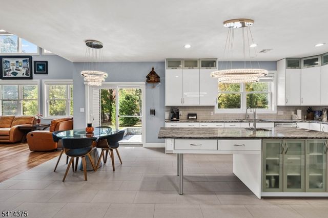 1993 Amwell Rd, Franklin Twp., NJ 08873