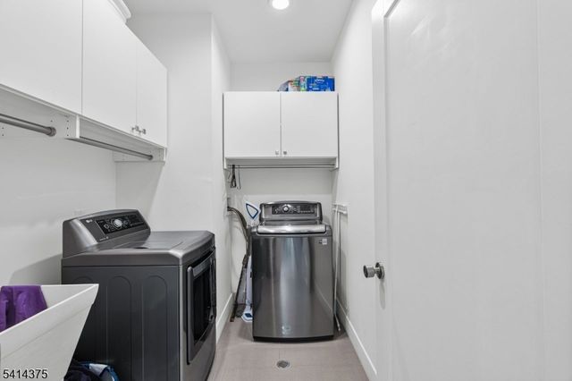 1993 Amwell Rd, Franklin Twp., NJ 08873