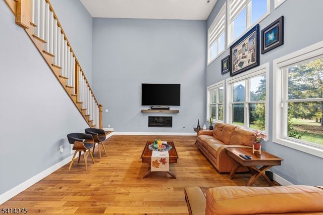 1993 Amwell Rd, Franklin Twp., NJ 08873