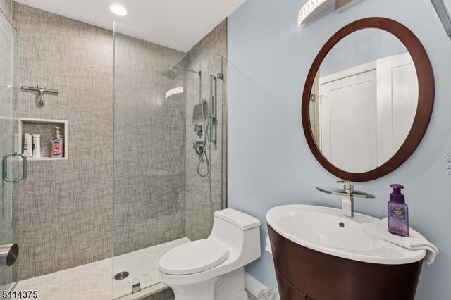 1993 Amwell Rd, Franklin Twp., NJ 08873