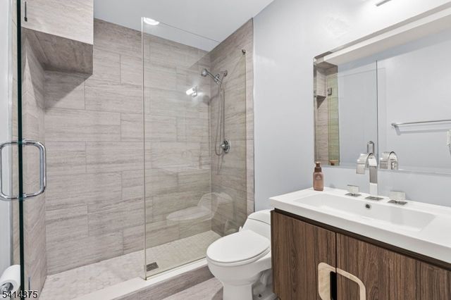 1993 Amwell Rd, Franklin Twp., NJ 08873