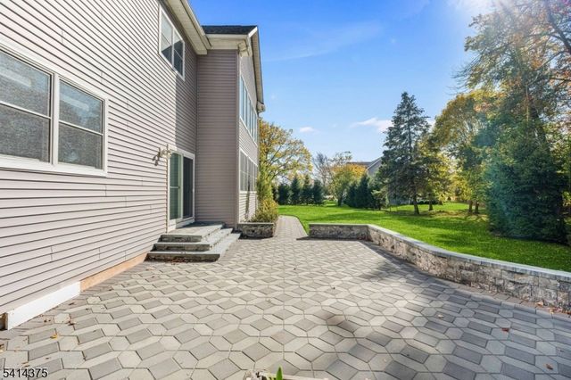 1993 Amwell Rd, Franklin Twp., NJ 08873