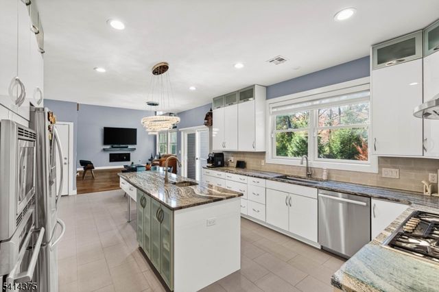 1993 Amwell Rd, Franklin Twp., NJ 08873