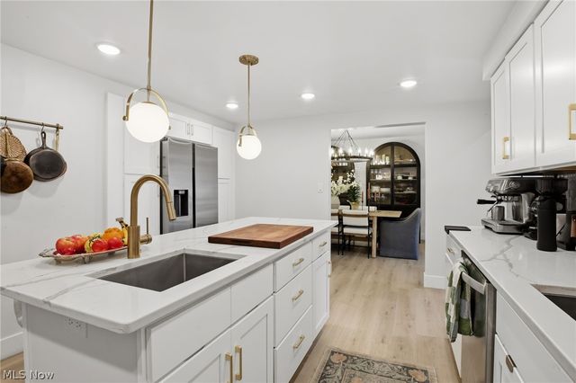 23250 Fairmount Boulevard, Shaker Heights, OH 44122