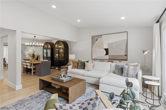 23250 Fairmount Boulevard, Shaker Heights, OH 44122