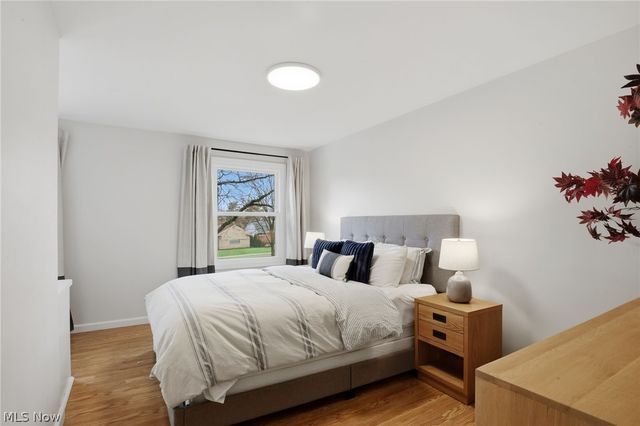 23250 Fairmount Boulevard, Shaker Heights, OH 44122