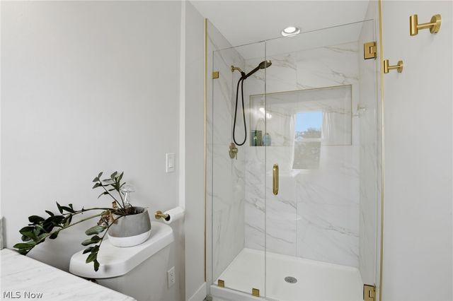 23250 Fairmount Boulevard, Shaker Heights, OH 44122