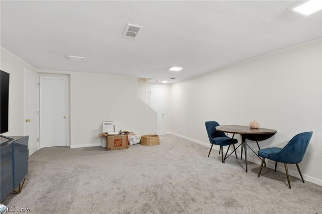 23250 Fairmount Boulevard, Shaker Heights, OH 44122