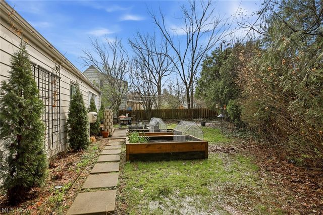 23250 Fairmount Boulevard, Shaker Heights, OH 44122