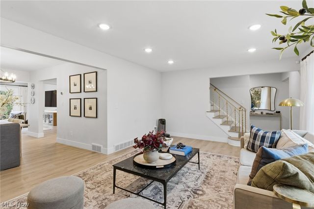 23250 Fairmount Boulevard, Shaker Heights, OH 44122