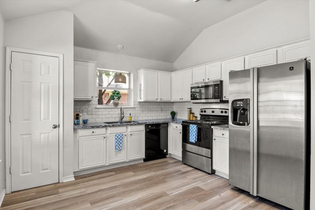 1309 Indian Wells Trail, Midlothian, TX 76065