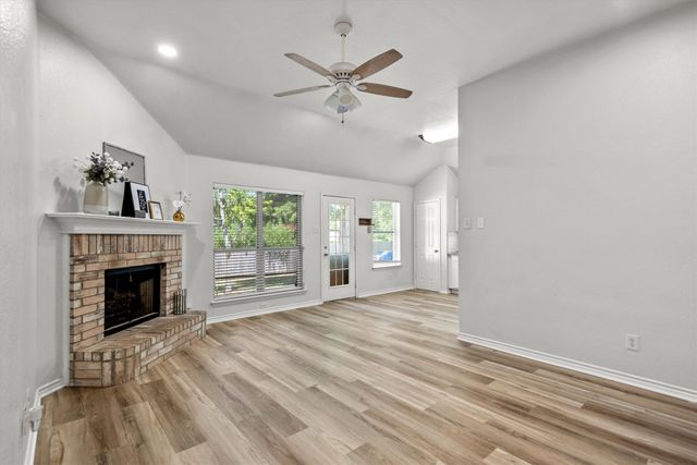 1309 Indian Wells Trail, Midlothian, TX 76065