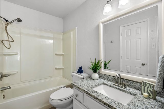 1309 Indian Wells Trail, Midlothian, TX 76065