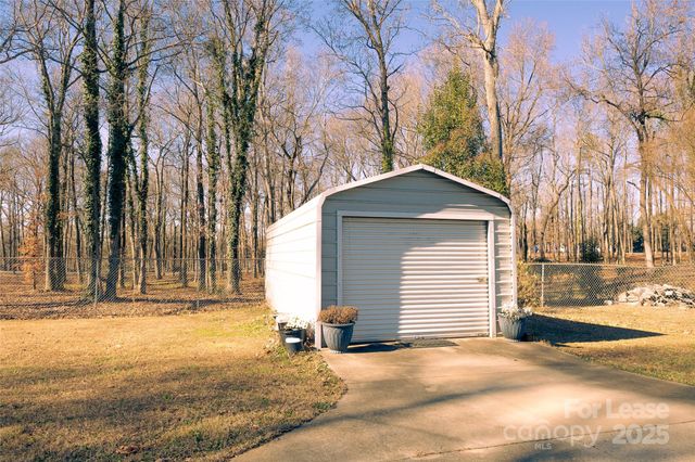 705 Washington Lane, Kannapolis, NC 28083