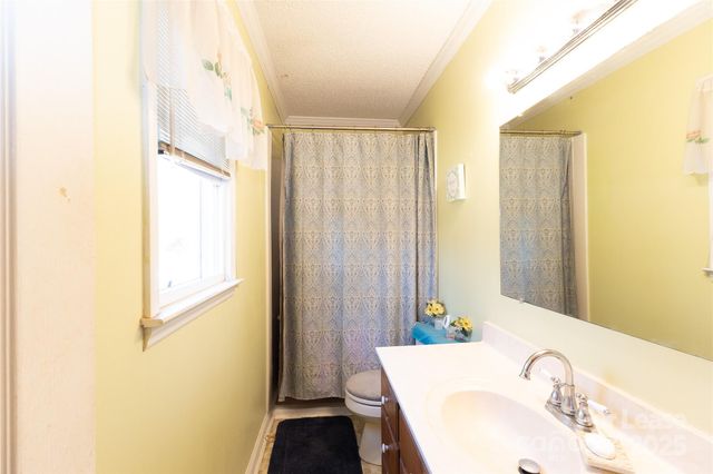 705 Washington Lane, Kannapolis, NC 28083