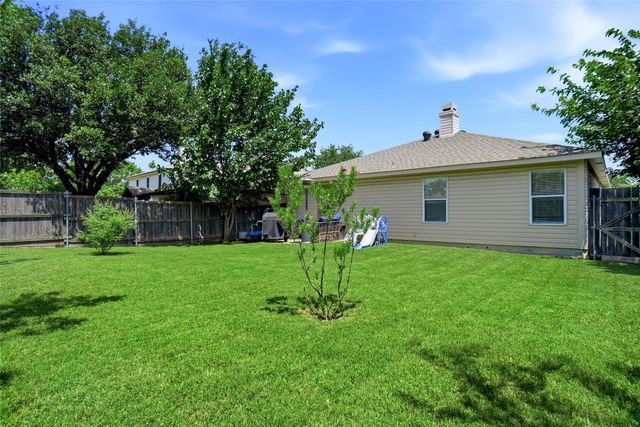 2208 Maple Drive, Little Elm, TX 75068