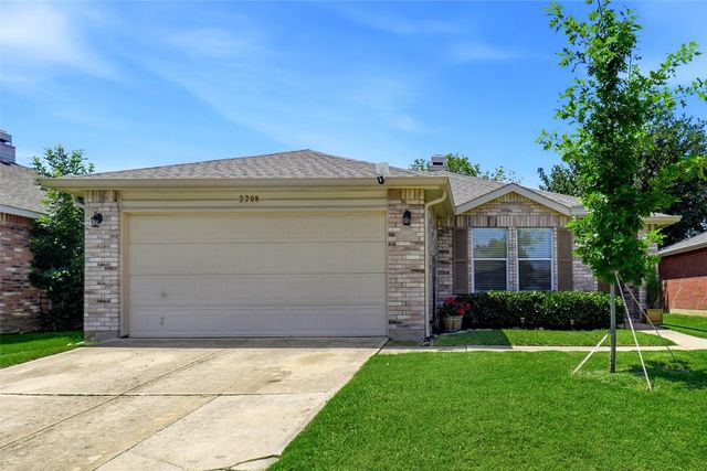 2208 Maple Drive, Little Elm, TX 75068