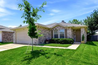 2208 Maple Drive, Little Elm, TX 75068