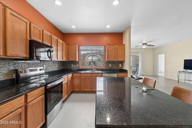 4916 W HARWELL Road, Laveen, AZ 85339