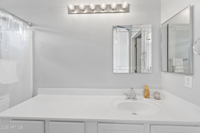 4916 W HARWELL Road, Laveen, AZ 85339