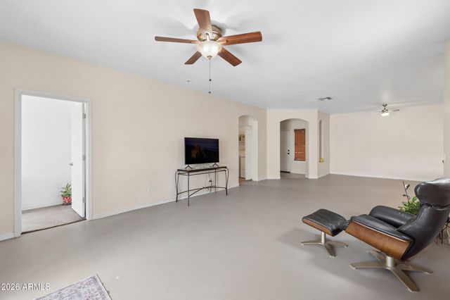 4916 W HARWELL Road, Laveen, AZ 85339