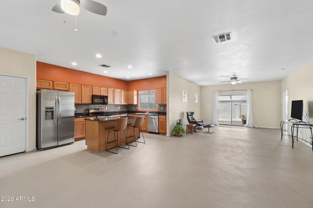 4916 W HARWELL Road, Laveen, AZ 85339