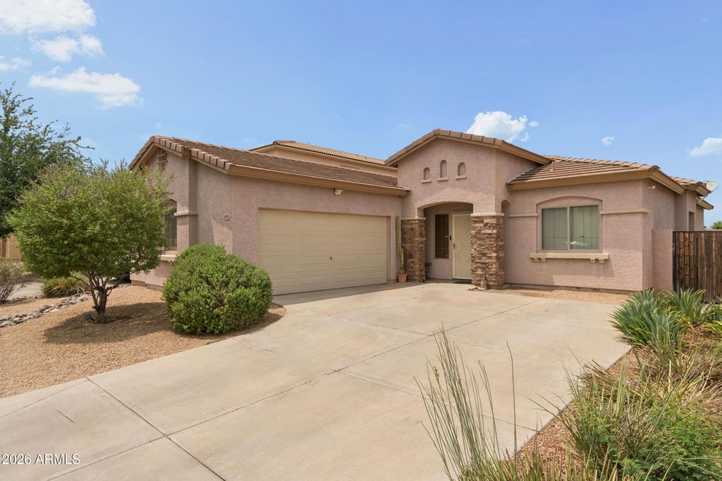 4916 W HARWELL Road, Laveen, AZ 85339