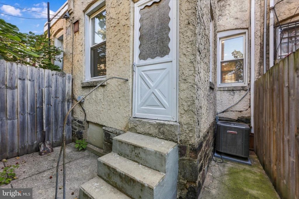 1642 S NEWKIRK ST, PHILADELPHIA, PA 19145 — photo 5
