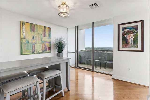 700 Park Regency Place NE 1607, Atlanta, GA 30326