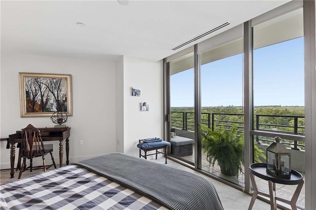 700 Park Regency Place NE 1607, Atlanta, GA 30326
