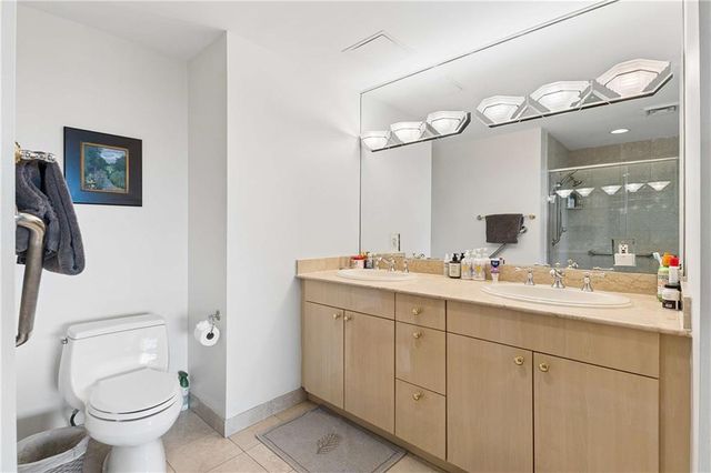 700 Park Regency Place NE 1607, Atlanta, GA 30326