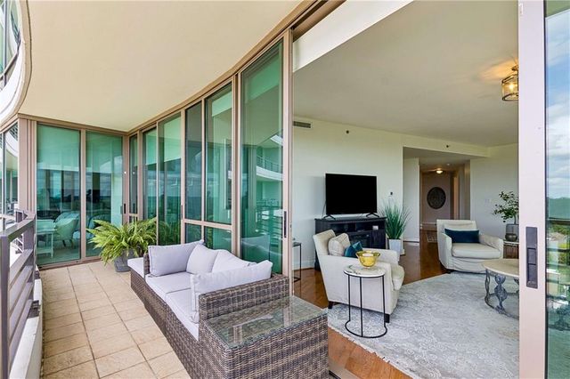 700 Park Regency Place NE 1607, Atlanta, GA 30326