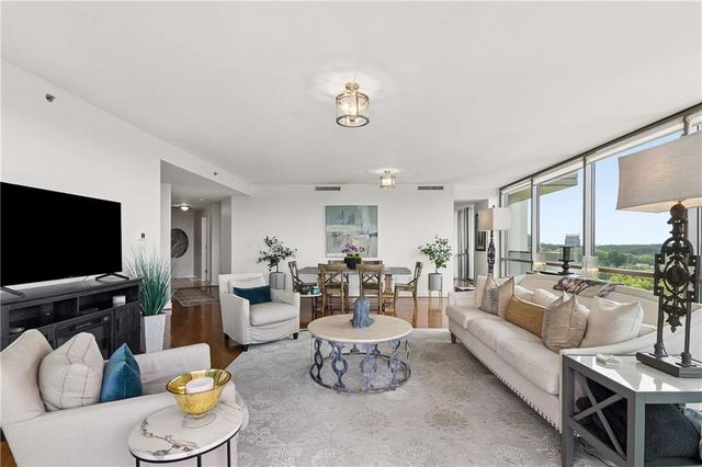 700 Park Regency Place NE 1607, Atlanta, GA 30326