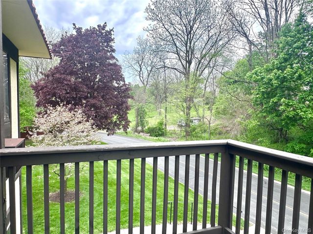 3 LOUDON Drive 6, Fishkill, NY 12524