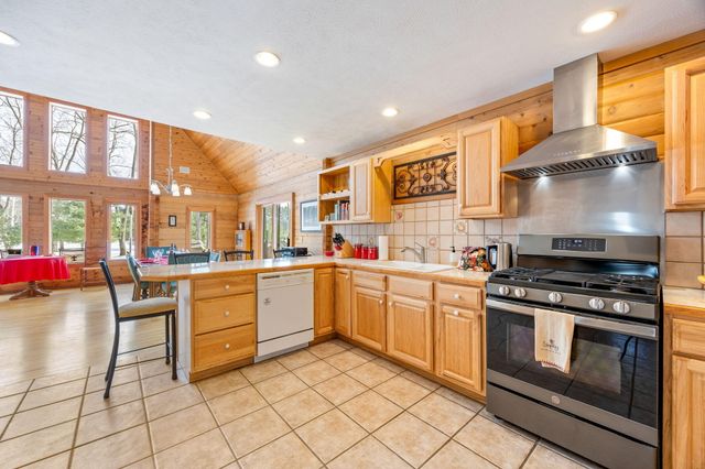 6270 Kilkenny Drive, Morton Twp, MI 49346