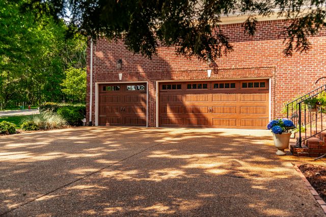 112 Turning Leaf Way, Hendersonville, TN 37075