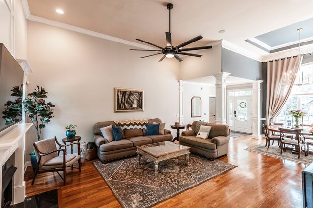 112 Turning Leaf Way, Hendersonville, TN 37075