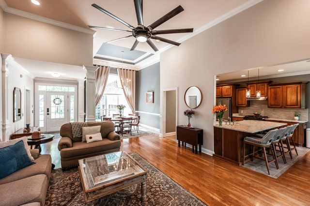 112 Turning Leaf Way, Hendersonville, TN 37075