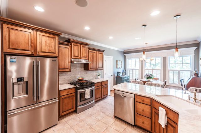 112 Turning Leaf Way, Hendersonville, TN 37075