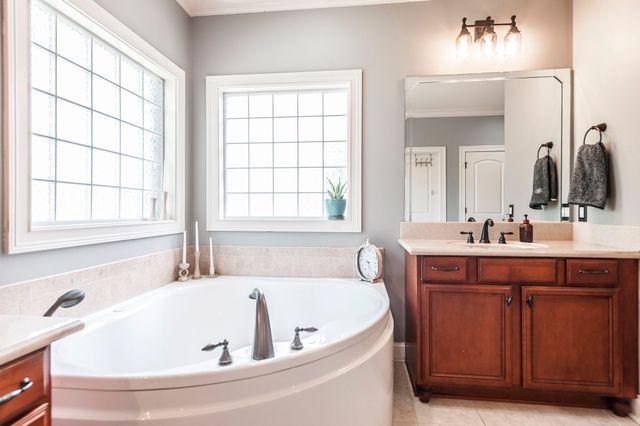 112 Turning Leaf Way, Hendersonville, TN 37075