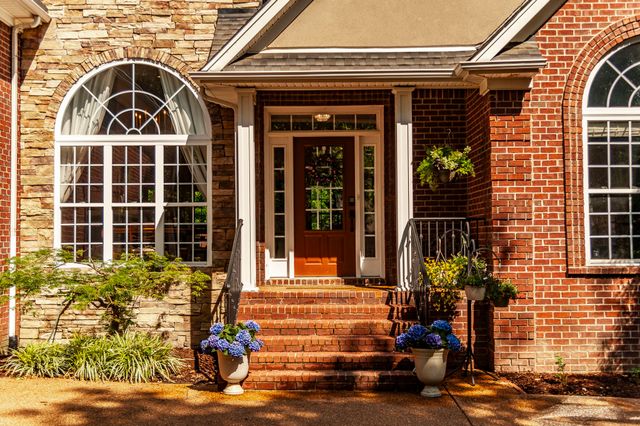 112 Turning Leaf Way, Hendersonville, TN 37075
