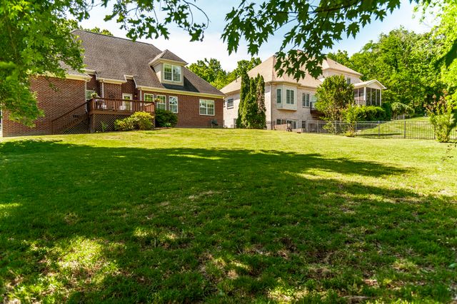 112 Turning Leaf Way, Hendersonville, TN 37075