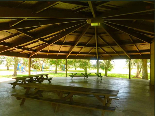 236 Middle Bayou Trail, Angleton, TX 77515