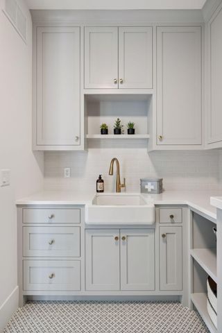 5341 Kellogg Avenue, Edina, MN 55424