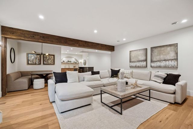 5341 Kellogg Avenue, Edina, MN 55424