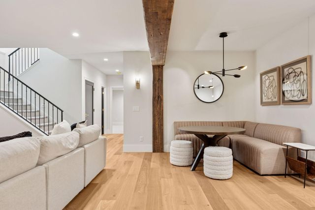 5341 Kellogg Avenue, Edina, MN 55424