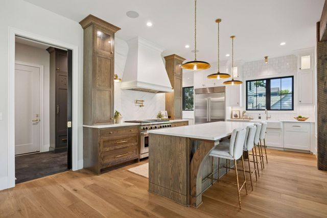 5341 Kellogg Avenue, Edina, MN 55424