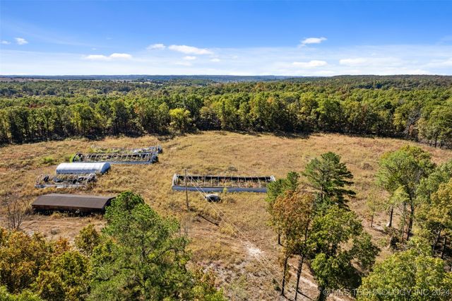 14143 E 668 Road, Hulbert, OK 74441